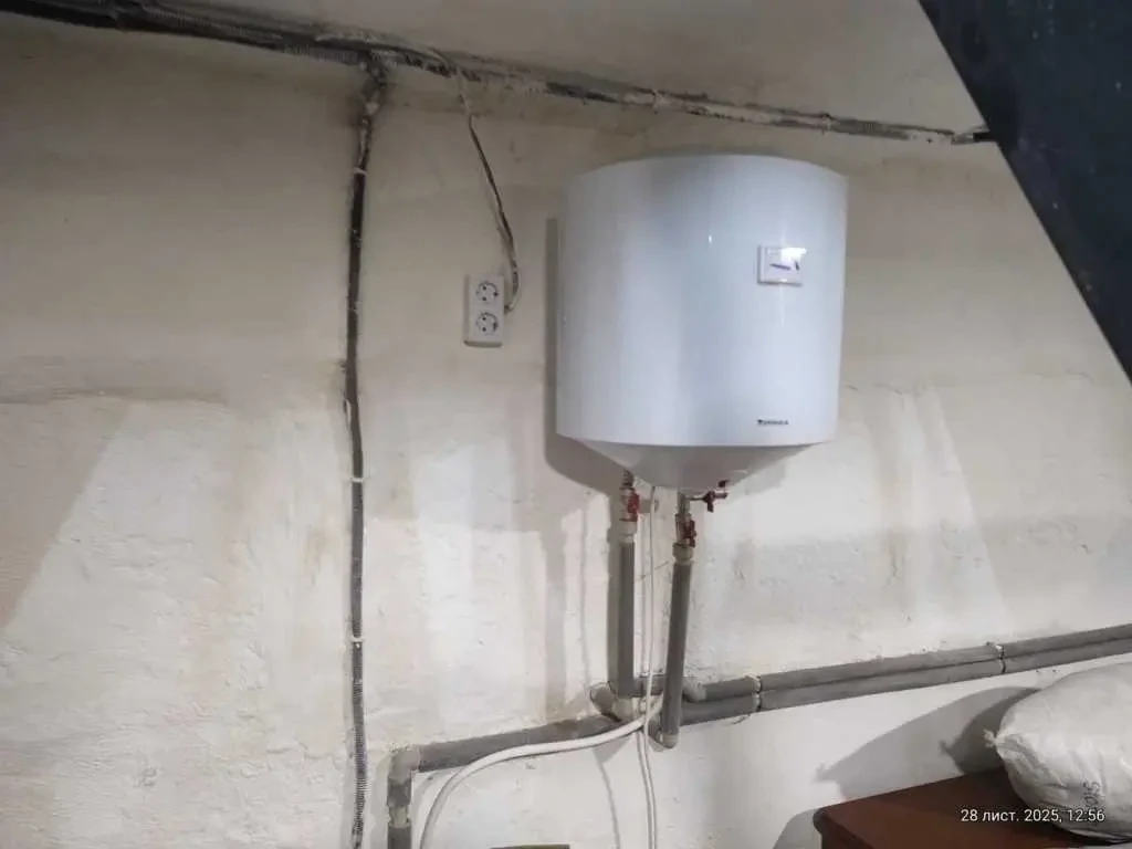 окремий гараж Київ, Деснянський, Радунська 3 13