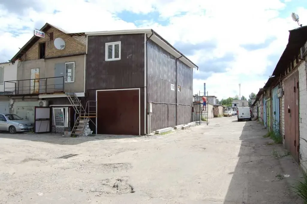 окремий гараж Київ, Деснянський, Миколи Закревського 93 2