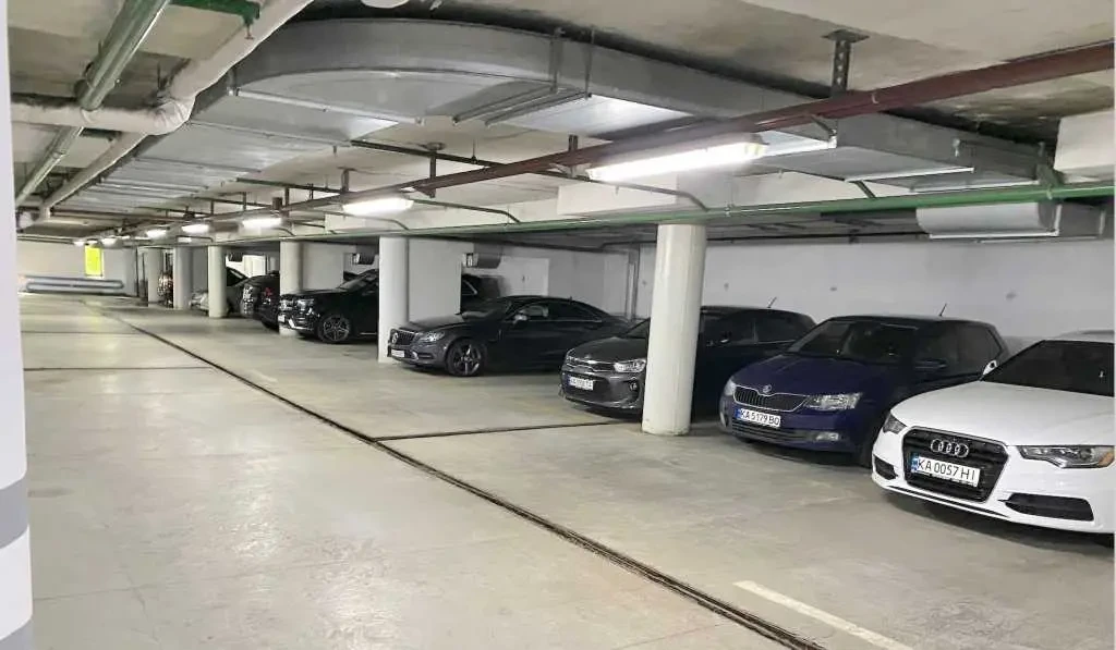 офісна будівля Київ, Печерський, Старонаводницька 19/25 4