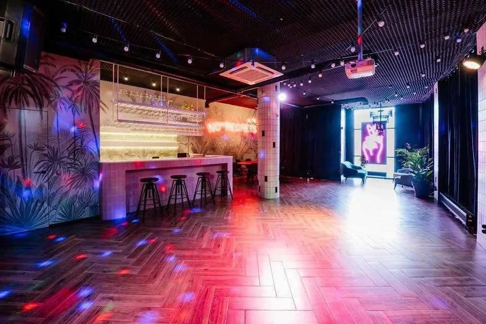 приміщення, будівлі Київ, Шевченківський, Глибочицька 13 6