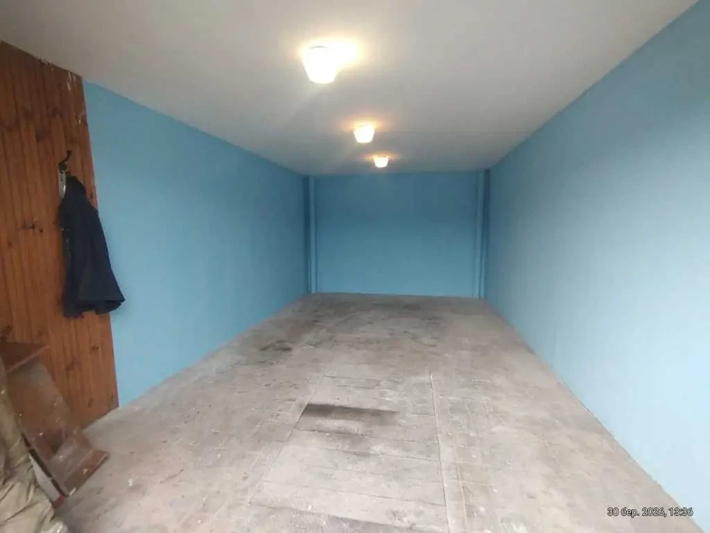 окремий гараж Київ, Деснянський, Радунська 3