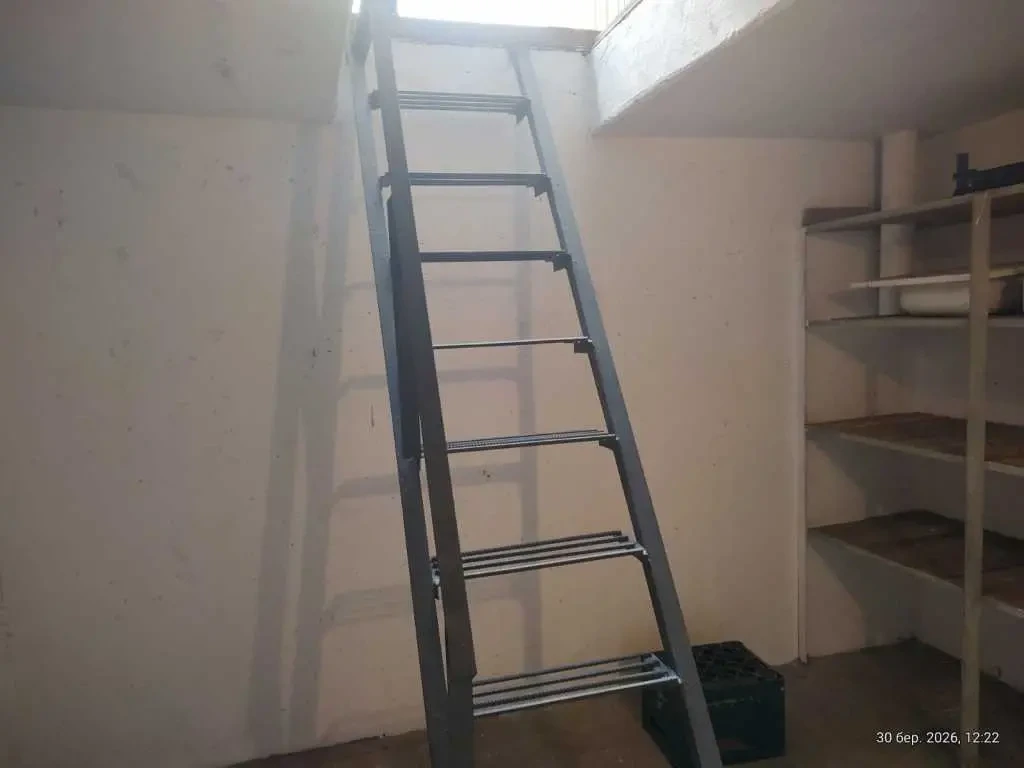 окремий гараж Київ, Деснянський, Радунська 3 11