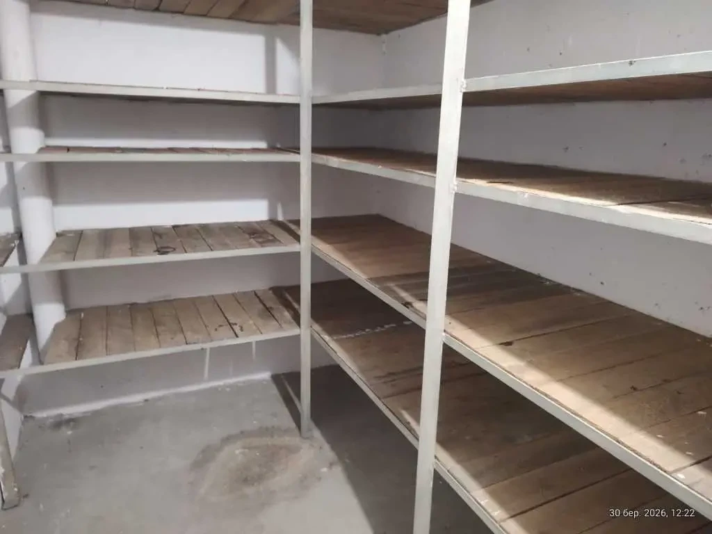 окремий гараж Київ, Деснянський, Радунська 3 18