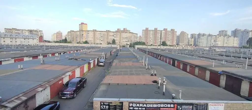 окремий гараж Київ, Деснянський, Радунська 3 23