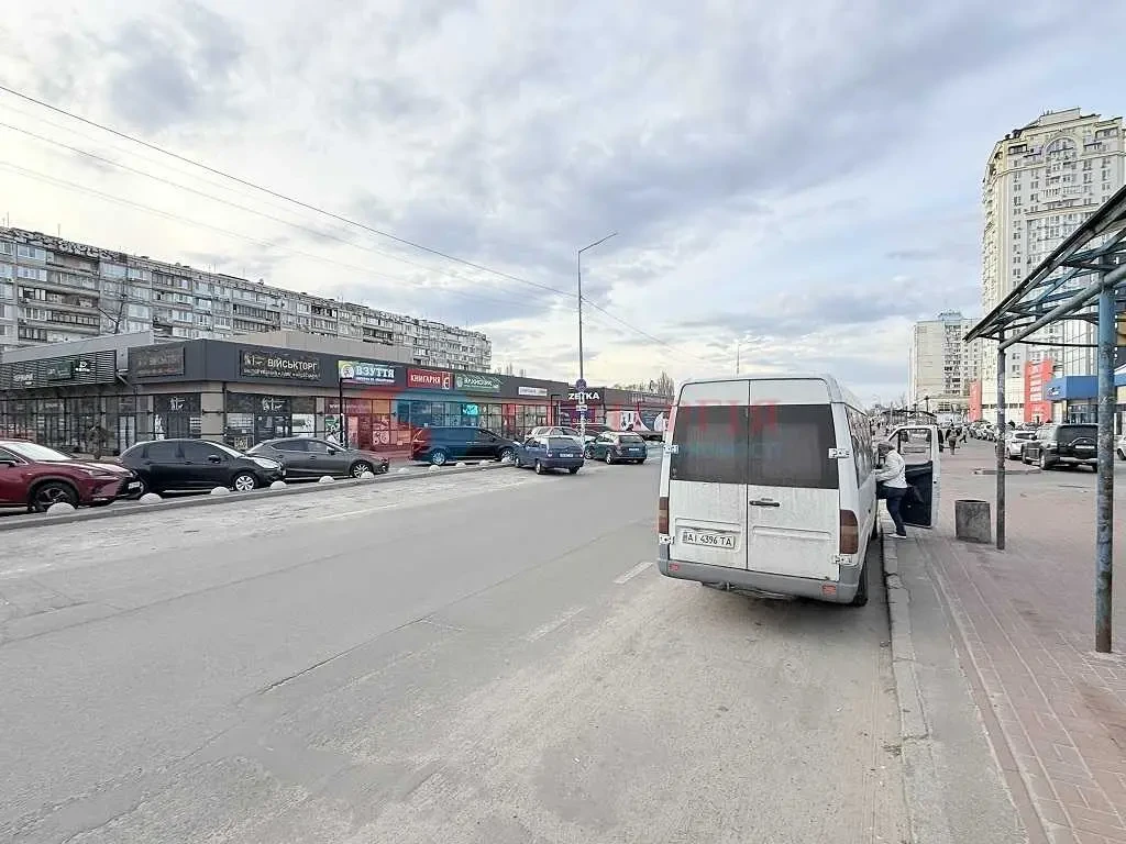 торгові площі Київ, Оболонський, Оболонський 51Б 4