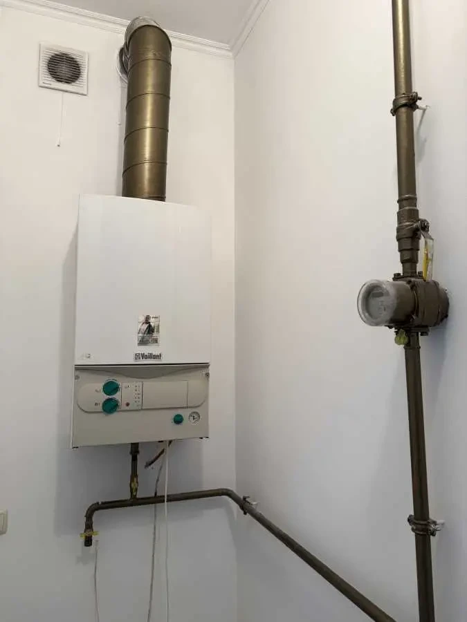 офісне приміщення Київ, Шевченківський, Трьохсвятительська 13 7