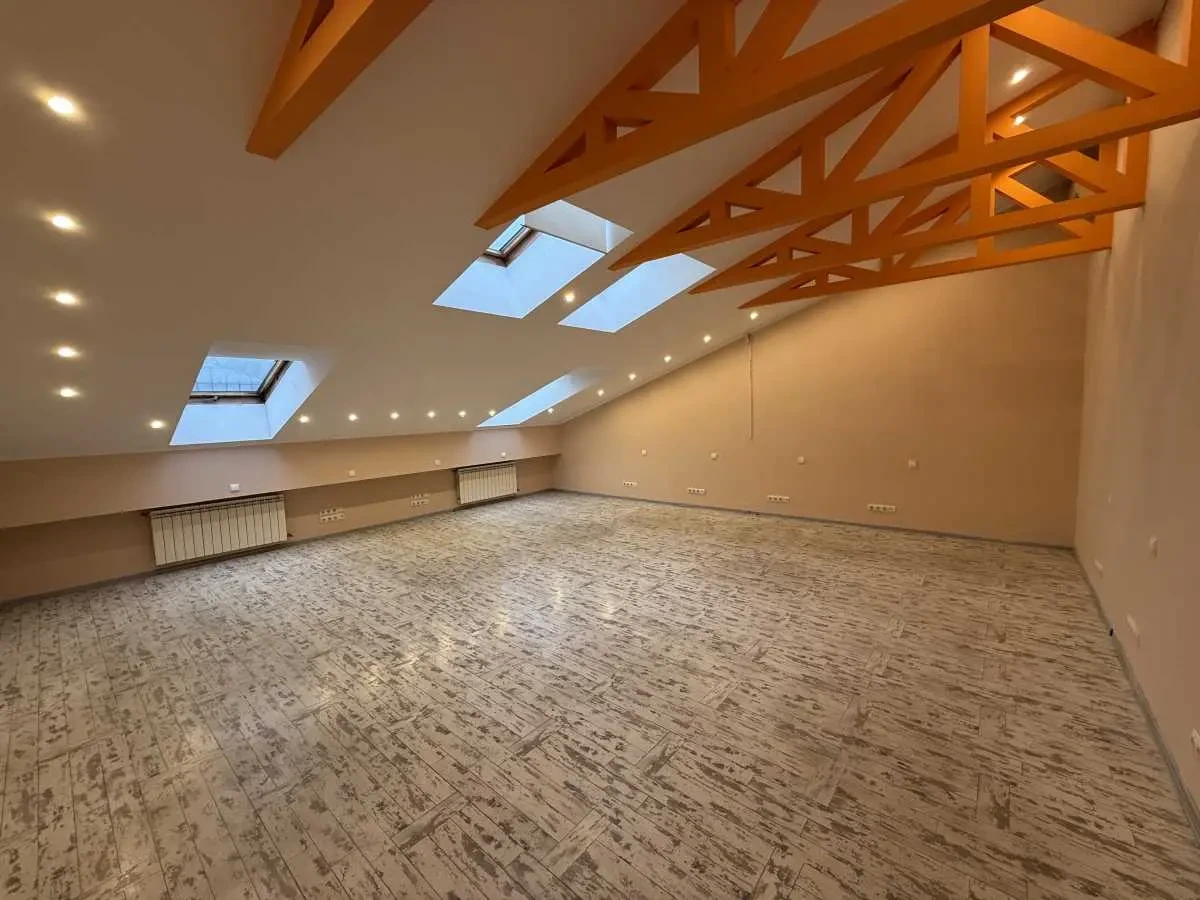 офісне приміщення Київ, Шевченківський, Трьохсвятительська 13 17