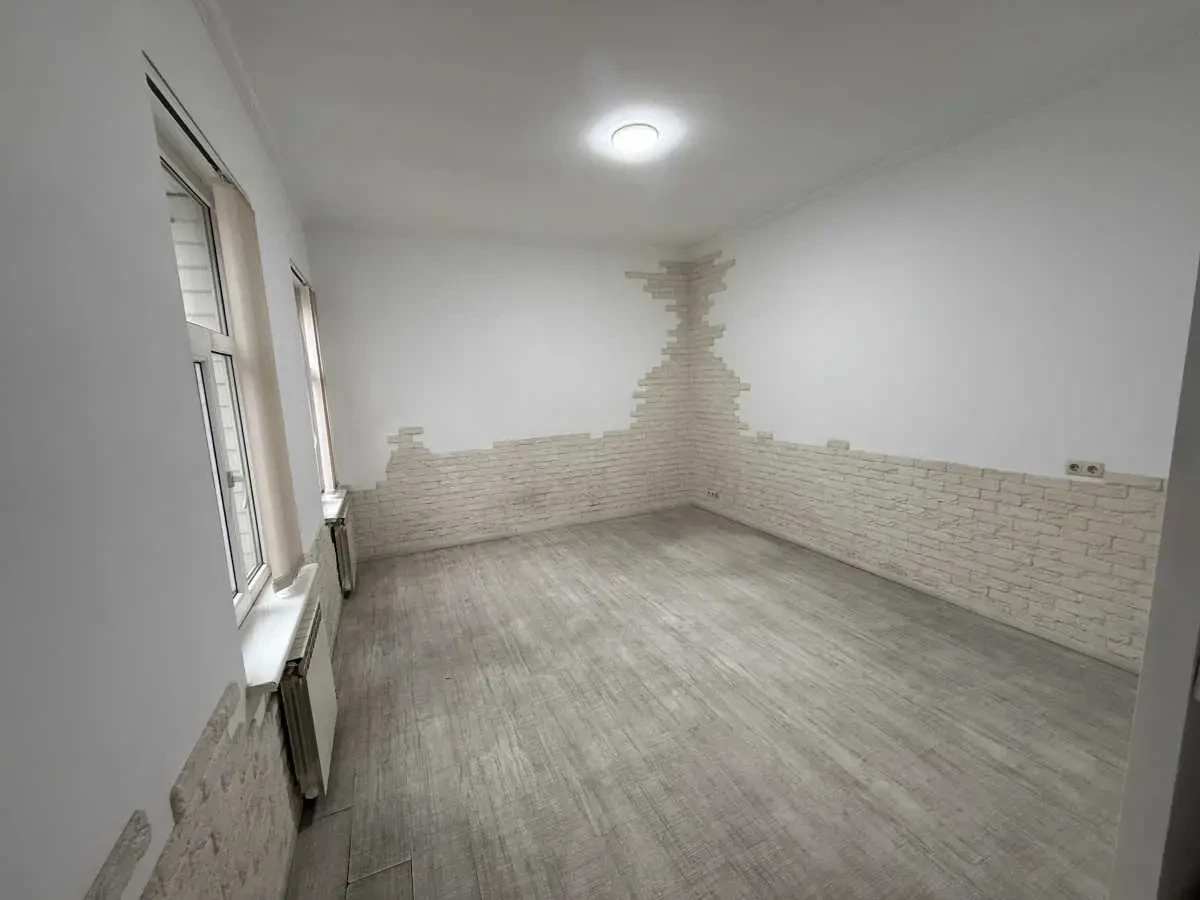 офісне приміщення Київ, Шевченківський, Трьохсвятительська 13 5