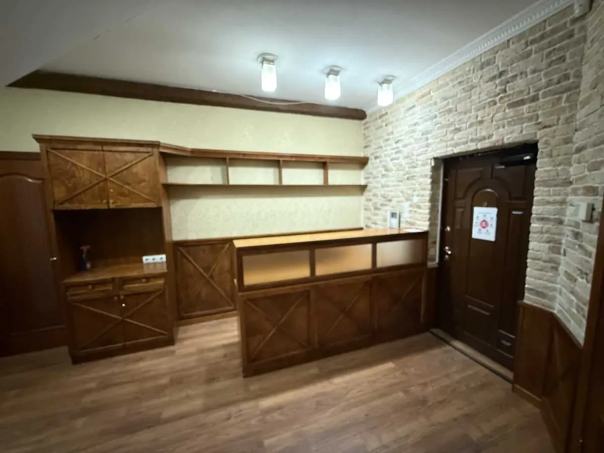 офісне приміщення Київ, Шевченківський, Трьохсвятительська 13 11