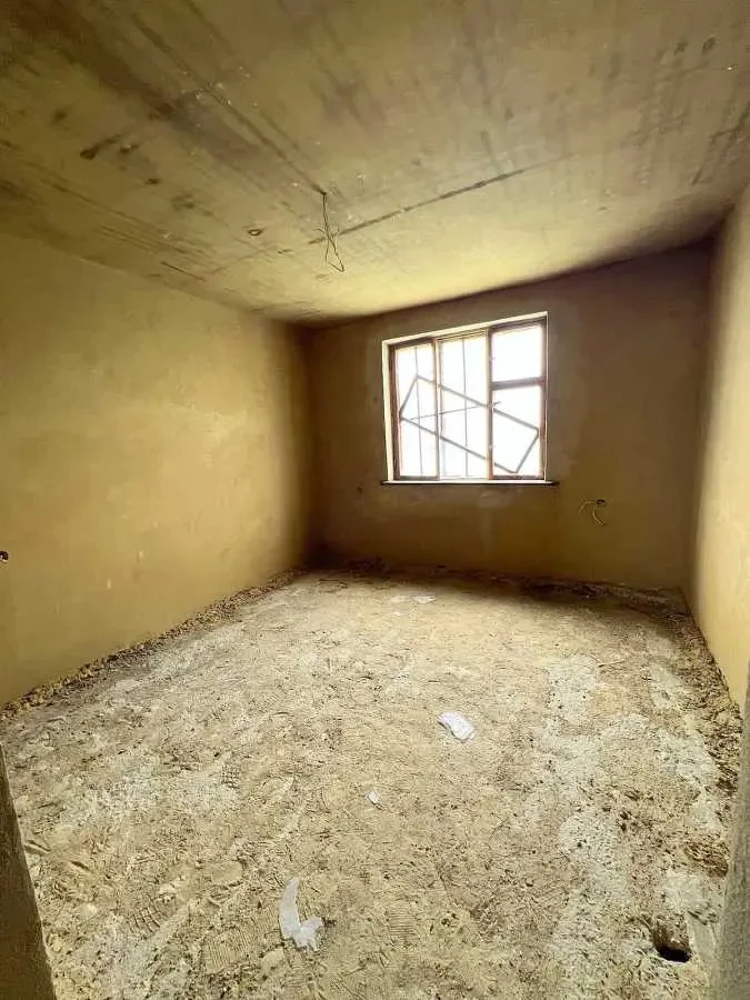 6-к будинок Бучанський, Макарів, Волошкова 14