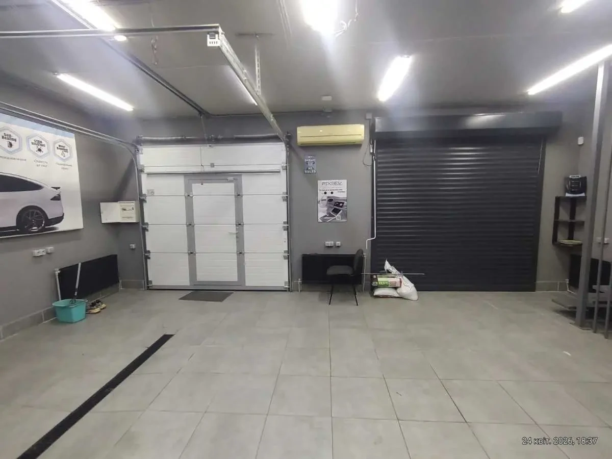 окремий гараж Київ, Деснянський, Крайня 13 8