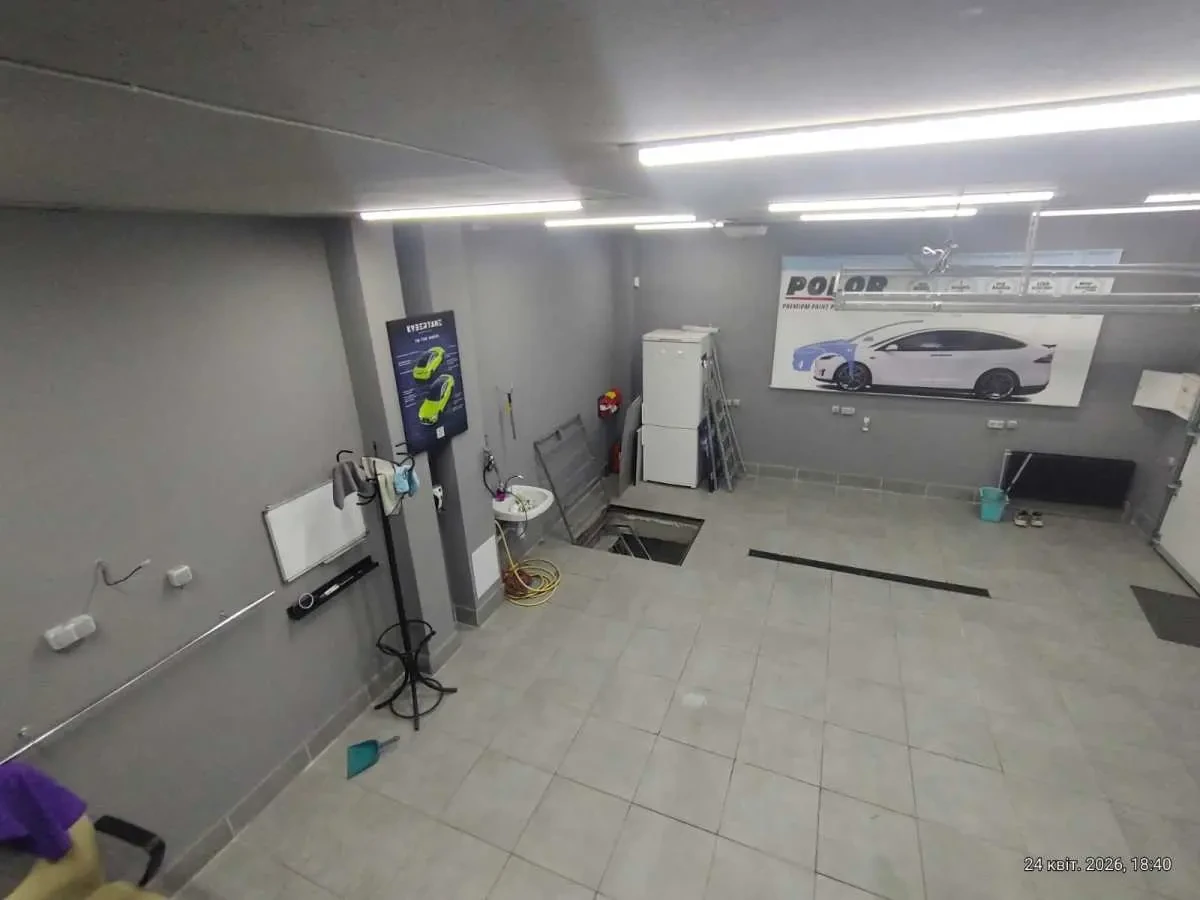 окремий гараж Київ, Деснянський, Крайня 13 9