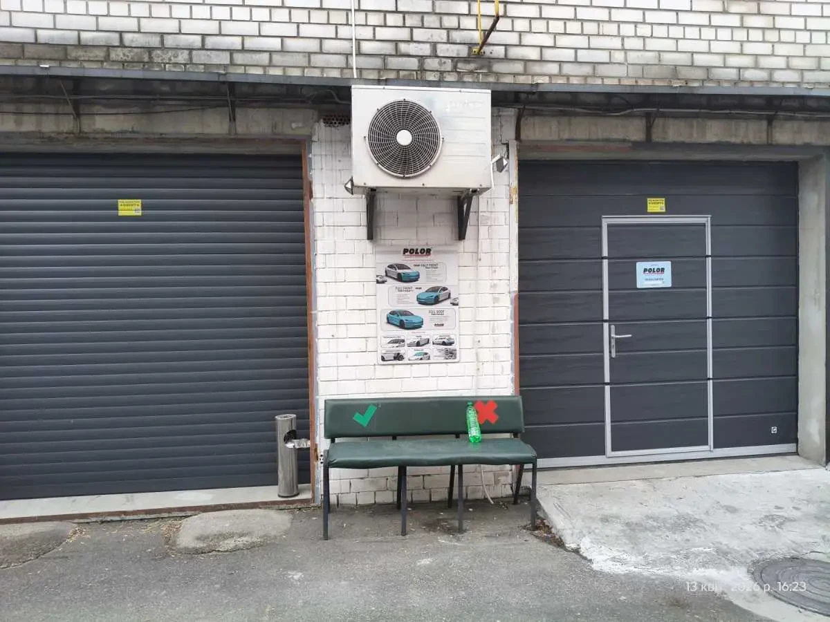 окремий гараж Київ, Деснянський, Крайня 13 13