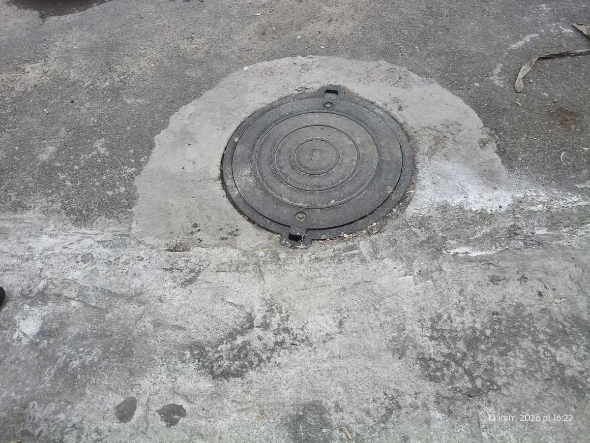 окремий гараж Київ, Деснянський, Крайня 13 21