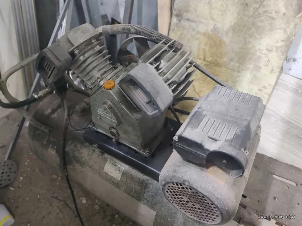 окремий гараж Київ, Деснянський, Крайня 13 14