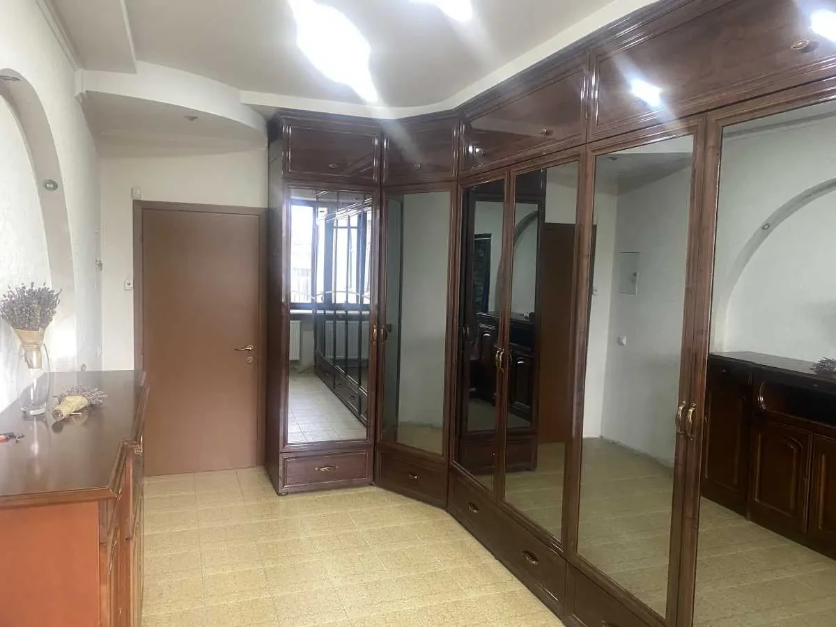 4-к квартира Київ, Подільський, Ярославський 4 10