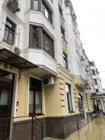 4-к квартира Київ, Подільський, Ярославський 4