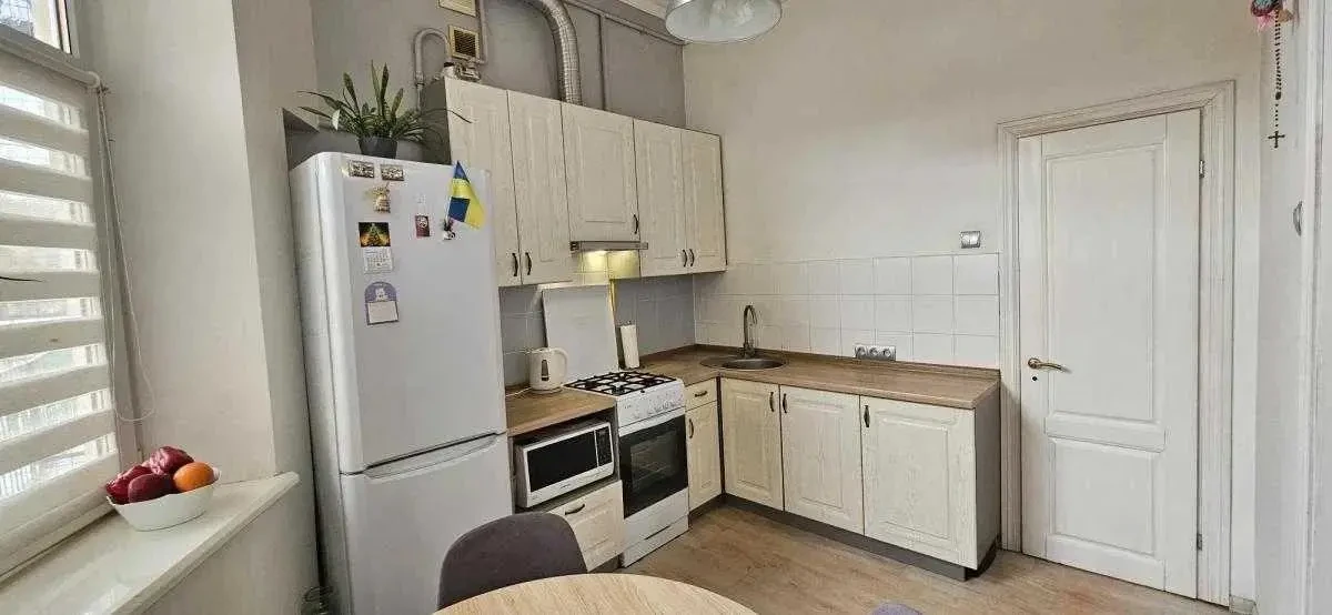 Продаж 2-кімн. квартири 48,3 кв.м. по вул.Личаківській парк Шевч.Гай 10