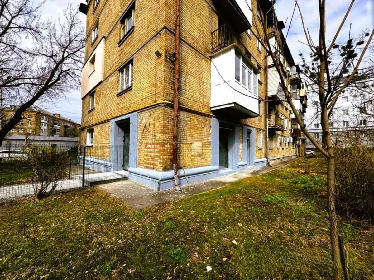 торгові площі Київ, Печерський, Олександра Копиленка 3 5