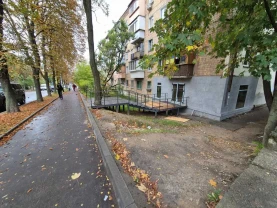 торгові площі Київ, Подільський, Червонопільська 13/16