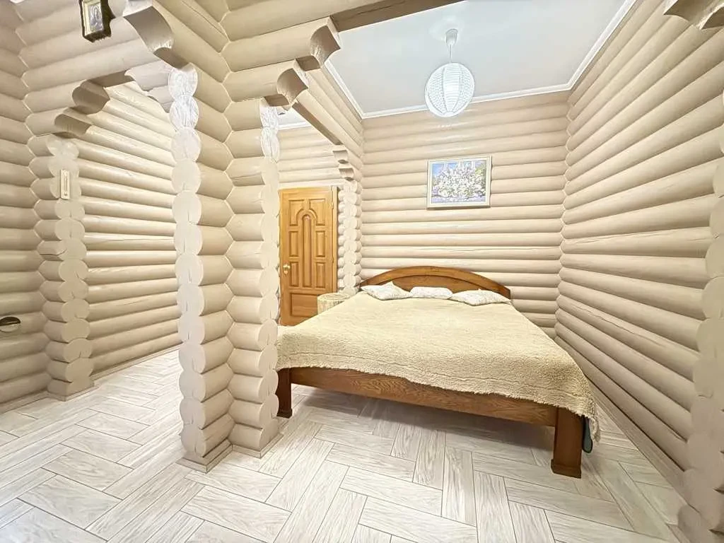5-к будинок Київ, Деснянський, Радистів 10