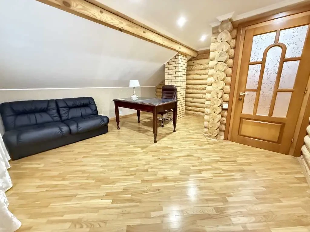 5-к будинок Київ, Деснянський, Радистів 7