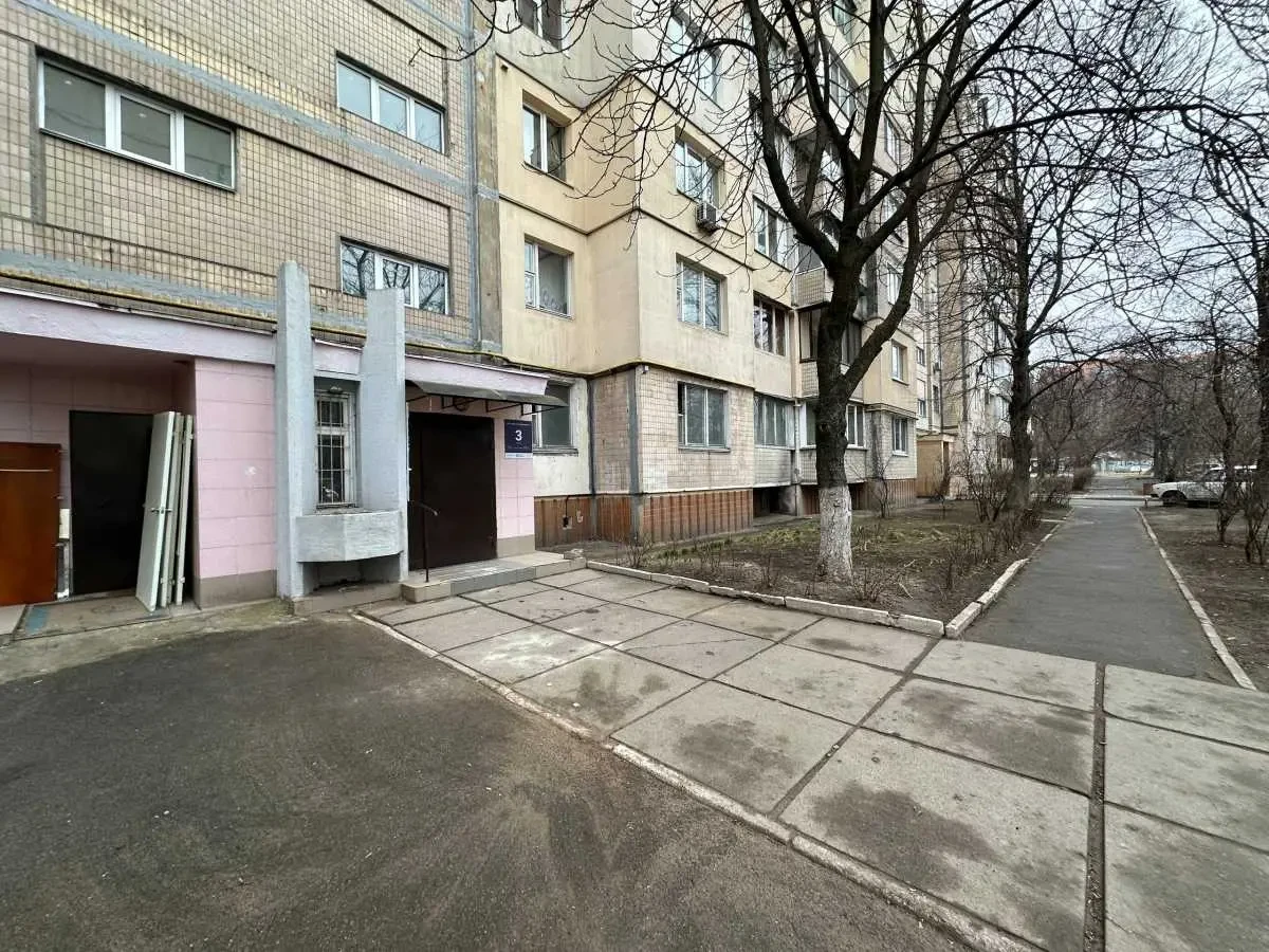 3-к квартира Київ, Святошинський, Академіка Корольова 4
