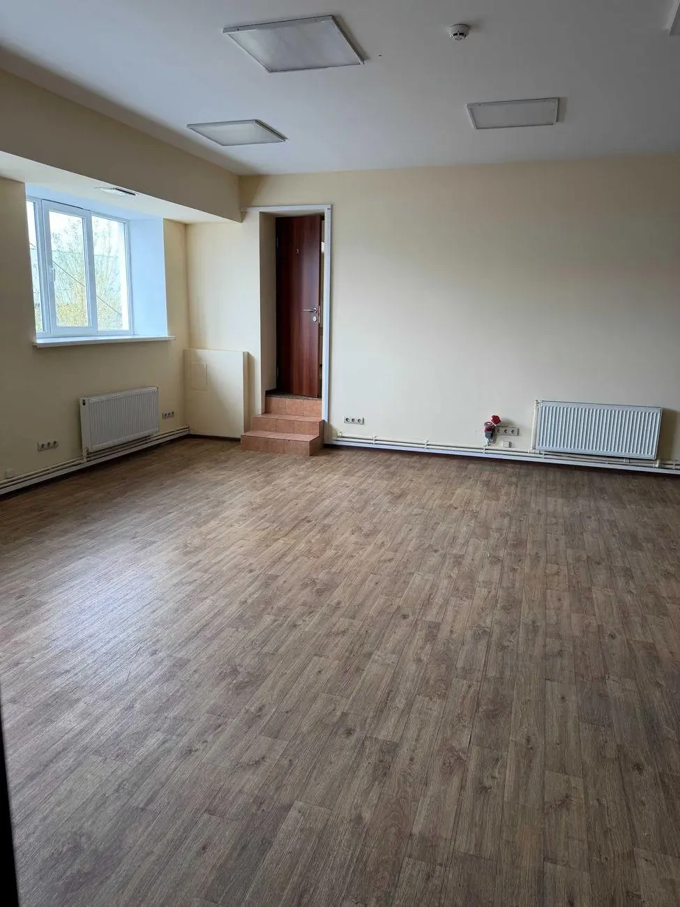 Оренда офісу функціональне приміщення в окремій будівлі