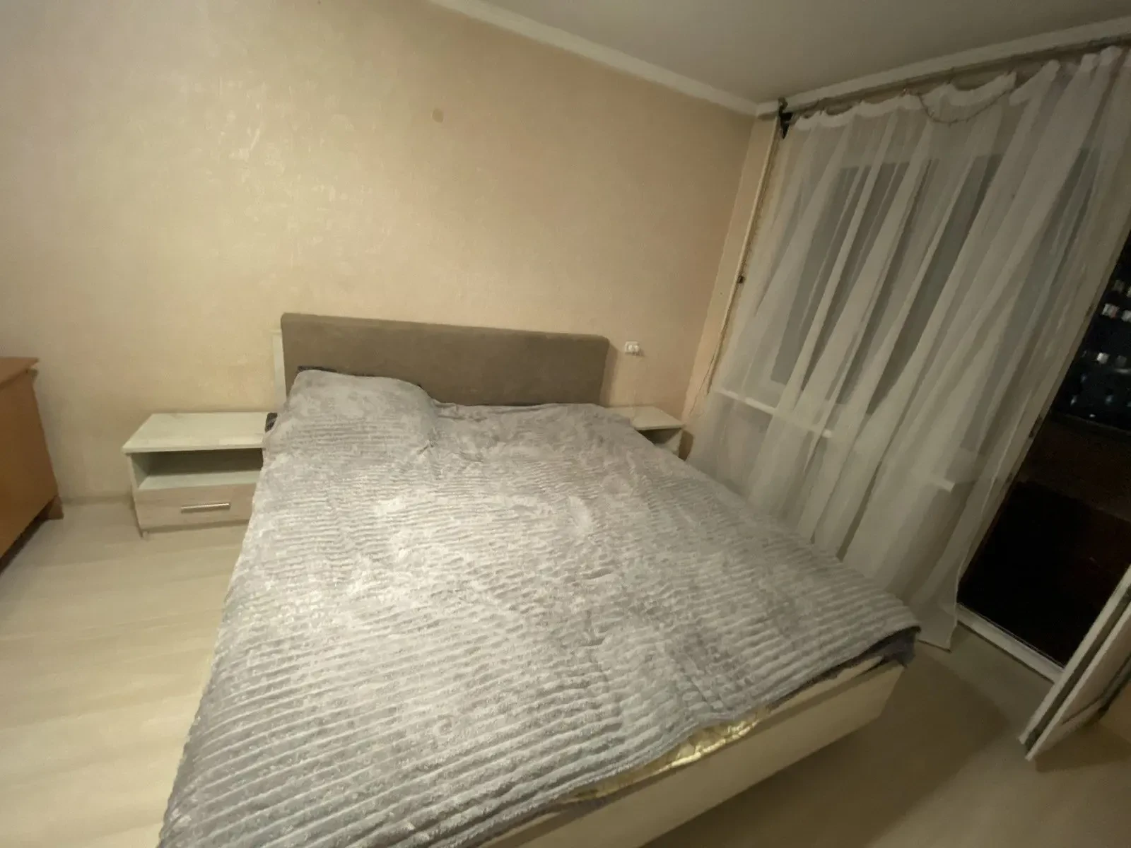Оренда 2-кім. квартири 50 м.кв., в. Наукова 10