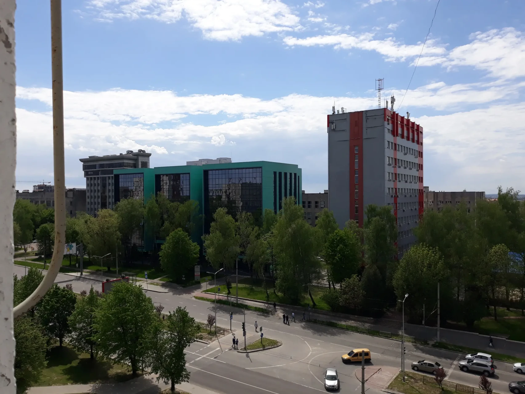 Оренда 2-кім. квартири 50 м.кв., в. Наукова 8