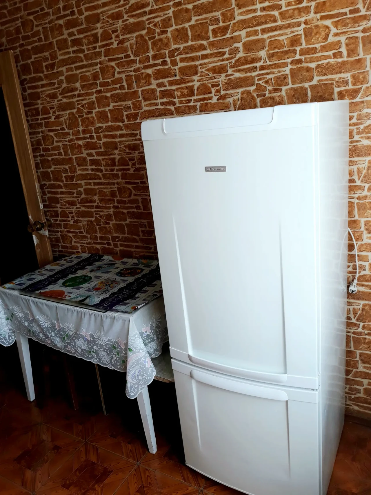 Оренда 2-кім. квартири 50 м.кв., в. Наукова 7