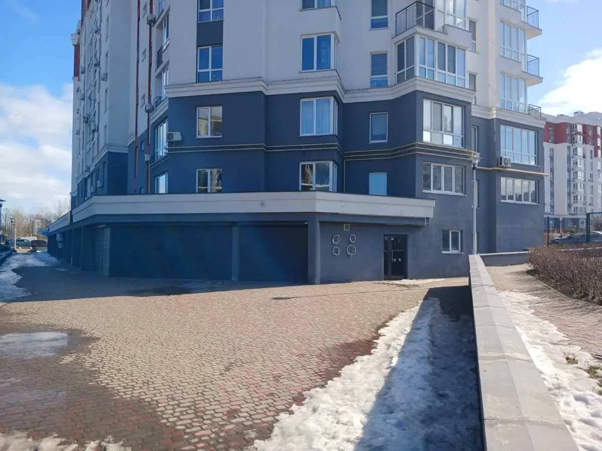 торгові площі Бучанський, Крюківщина, Єдностi 5