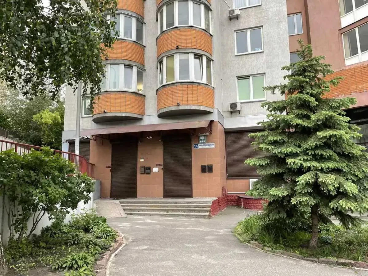 офісне приміщення Київ, Голосіївський, Феодосійський 14