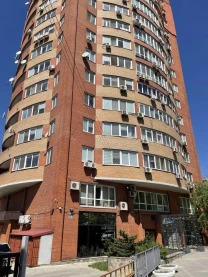 4-к квартира Дніпро, Центральний, Гоголя 20Б