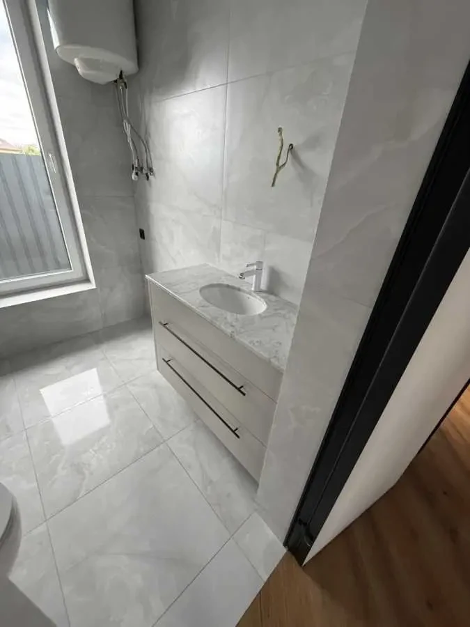 3-к будинок Броварський, Рожівка, Сковороди 18