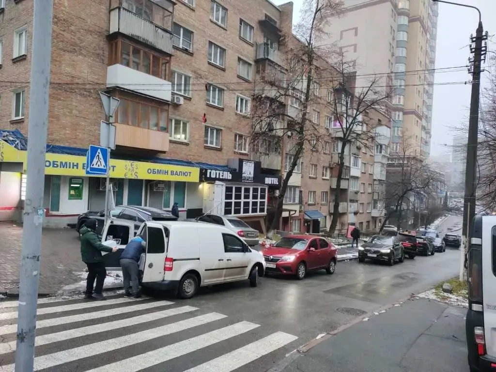 торгові площі Київ, Шевченківський, Золотоустівська 51 9