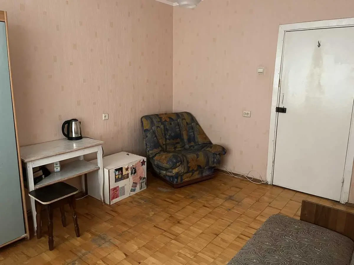 кімната Київ, Святошинський, Ірпінська 66 2