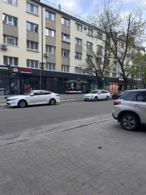 торгові площі Київ, Подільський, Юрківська 18