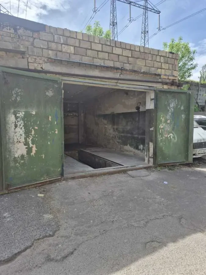 бокс в гаражному комплексі Київ, Подільський, Маршала Гречка 6Б 3