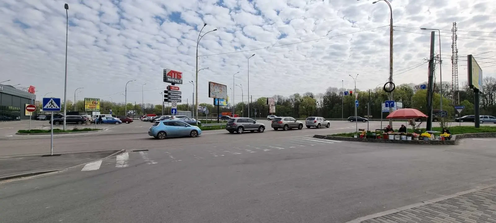 торгові площі Обухівський, Лісники, Родини Рубанів 170Б 19