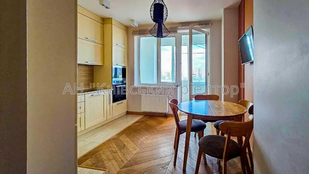 3-к квартира Київ, Голосіївський, Голосіївський 95А 3