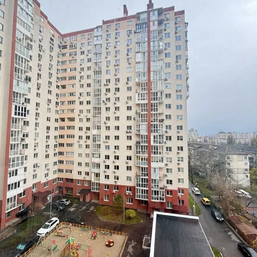 3-к квартира Київ, Солом`янський, Гарматна 38а 11