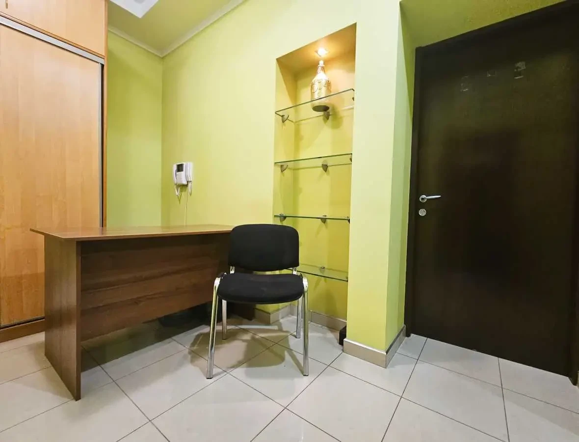 офісне приміщення Київ, Шевченківський, Богдана Хмельницького 68 14