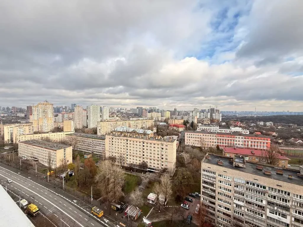 3-к квартира Київ, Голосіївський, Науки 30 14