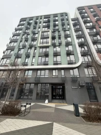 Оренда фасадного приміщення в ЖК Республіка комерція фасад сдам