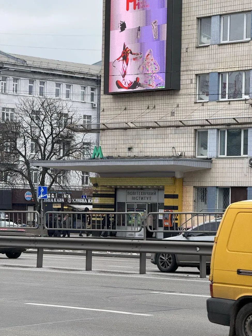 Оренда фасадного комерційного приміщення біля метро Політехнічний інститут 2