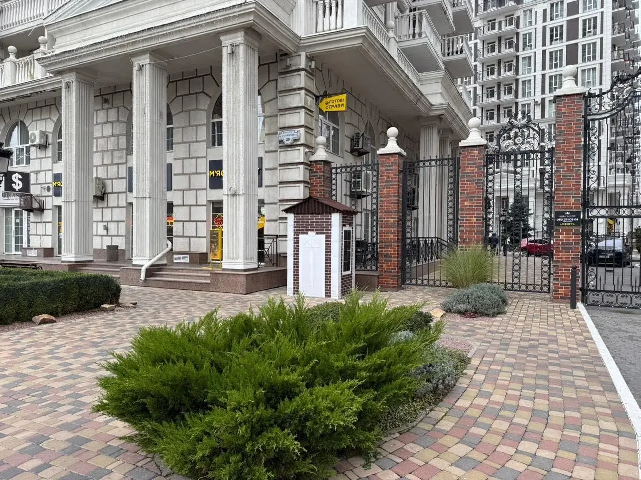 Оренда фасадного комерційного приміщення 2