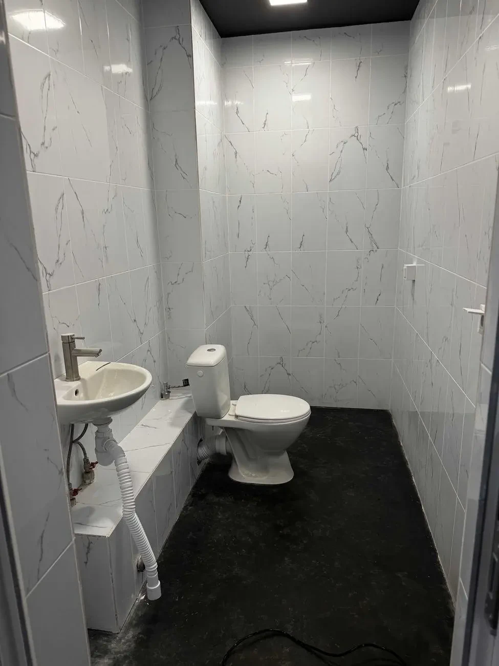 Продам склад Київ 4