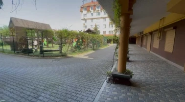 Продаж фасад жк Київський маєток 243м
