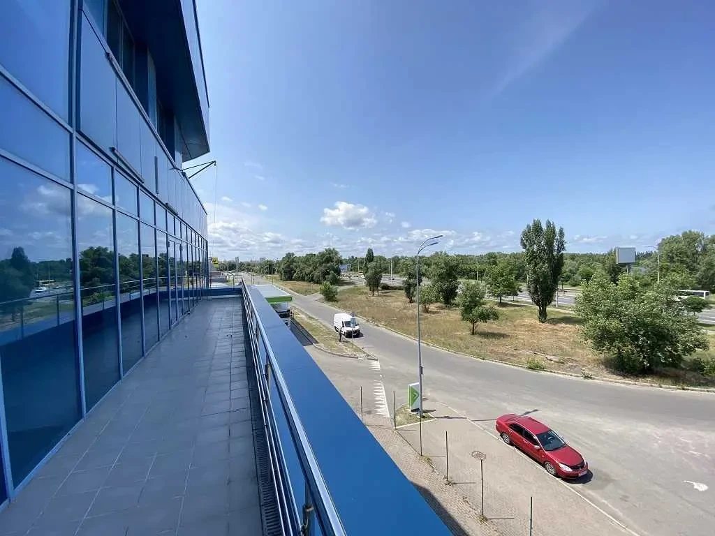 приміщення, будівлі Київ, Дніпровський, Романа Шухевича 10